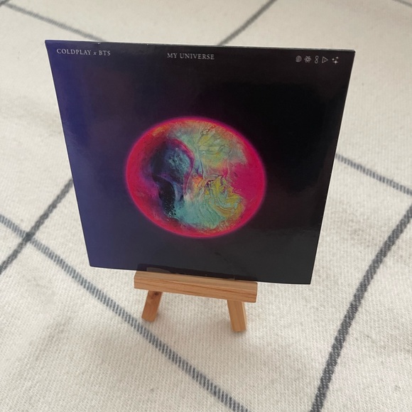 COLDPLAY x BTS MY UNIVERSE Single CD Special Edition - Picture 1 of 3